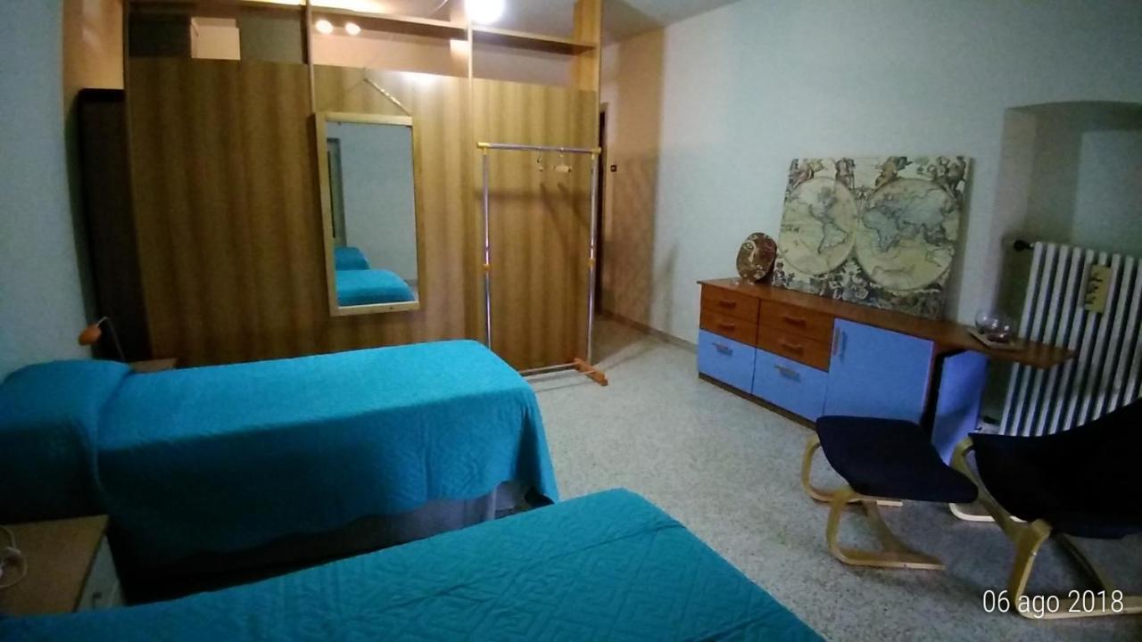 Bed and Breakfast BeB Infamiglia Cascinette Esterno foto