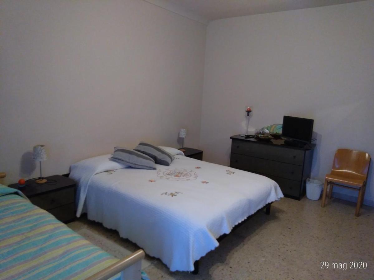 Bed and Breakfast BeB Infamiglia Cascinette Esterno foto